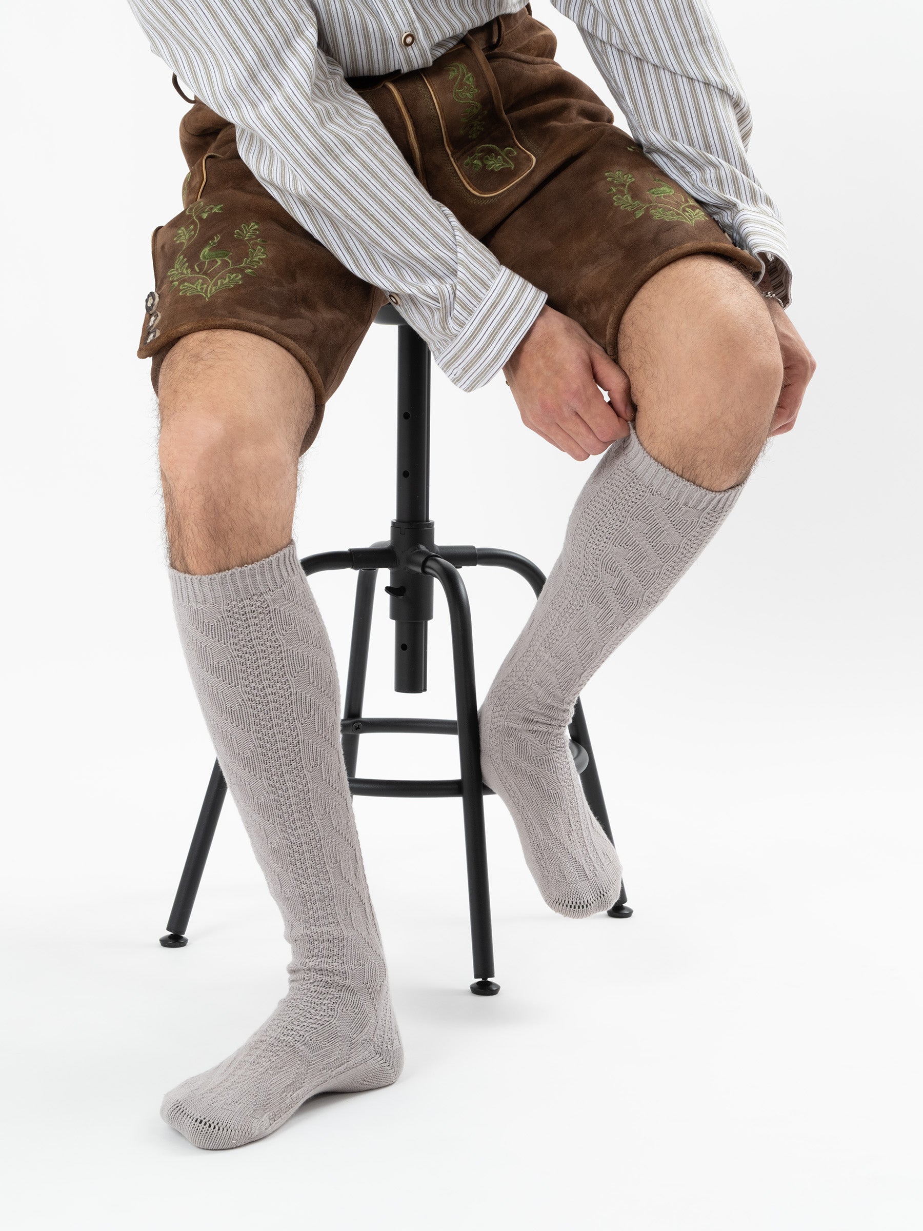 Trachtensocken lang - Hellgrau - Nahaufnahme