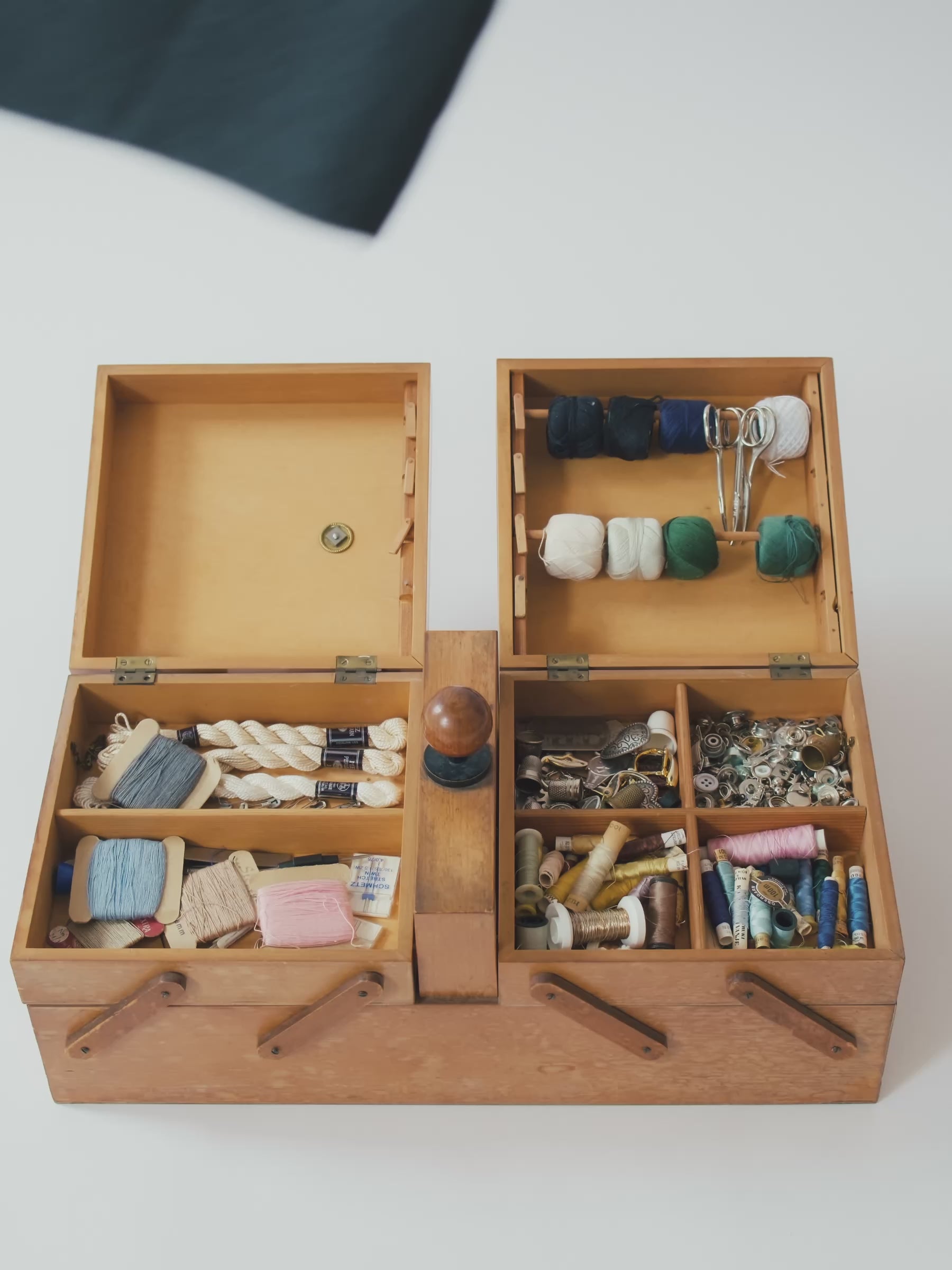 Trachtenweste mit Samt-Detail - Video